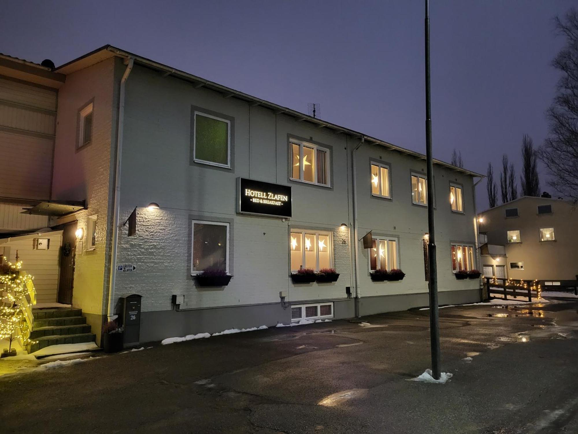 Hotell Zlafen Bed And Breakfast Karlskoga Esterno foto